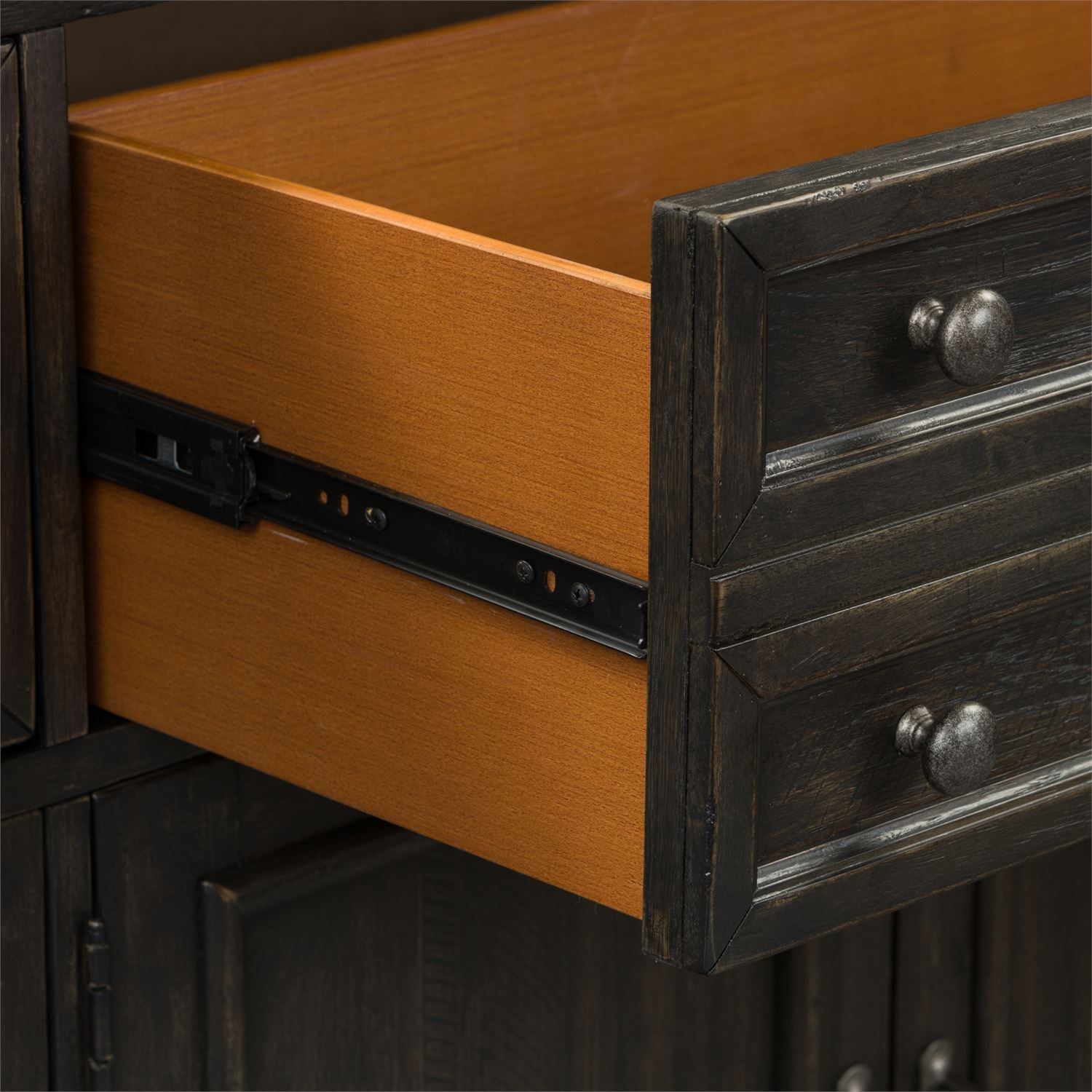 Liberty Furniture Harvest Home 879HB7246 Transitional Hall Buffet with